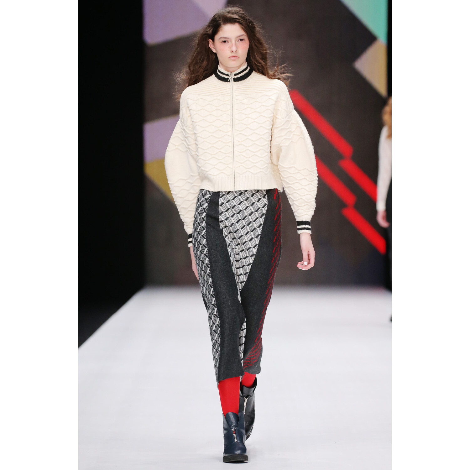 Фото KSENIASERAYA Fall 2018 Ready-to-Wear , Ксения Серая осень зима 2018 , Fashion show , неделя моды в Москве , MBFWRussia , Mercedes Benz Fashion Week , Mainstyles , Mainstyle